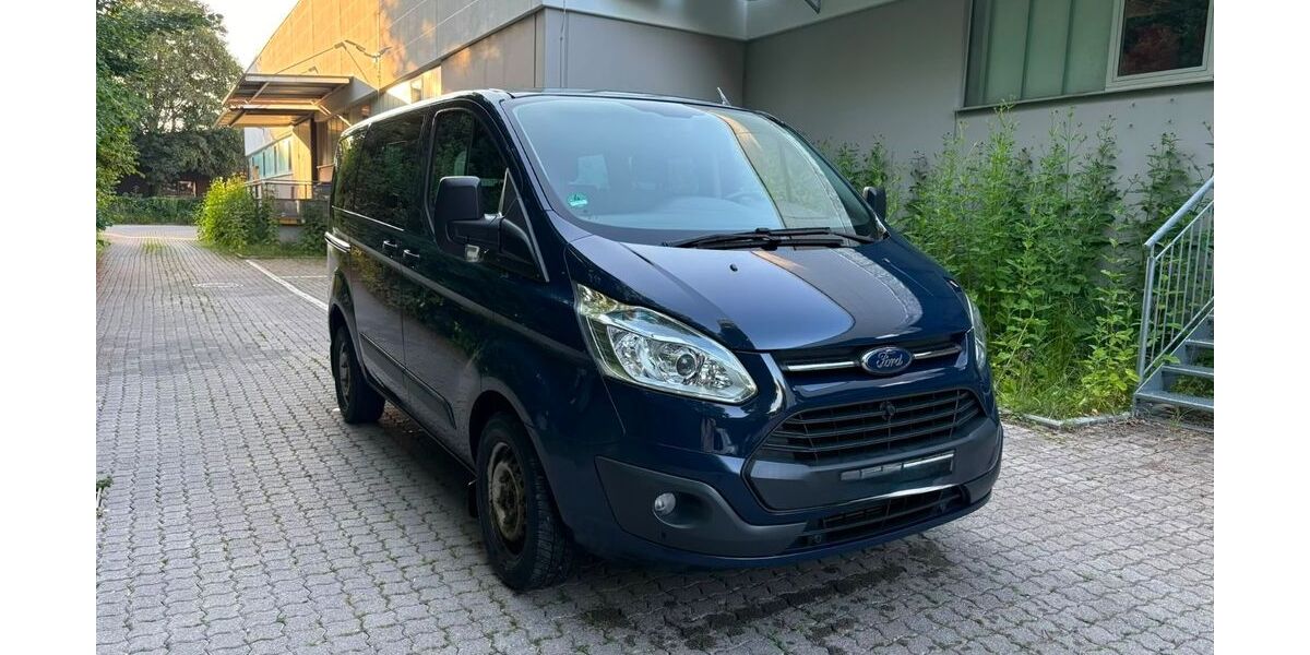 Ford Transit Custom 93.000 km 10.800 &euro; München 81245