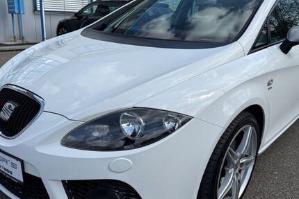 Seat Leon 244.000 km 4.390 &euro; Aalen-Essingen 73457