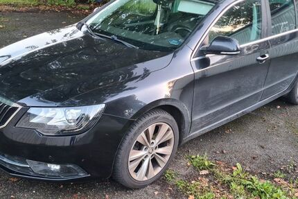 Skoda Superb 167.584 km 8.200 &euro; Nehmten 24326