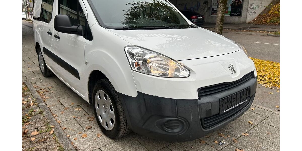 Peugeot Partner 140.507 km 6.800 € München 81825