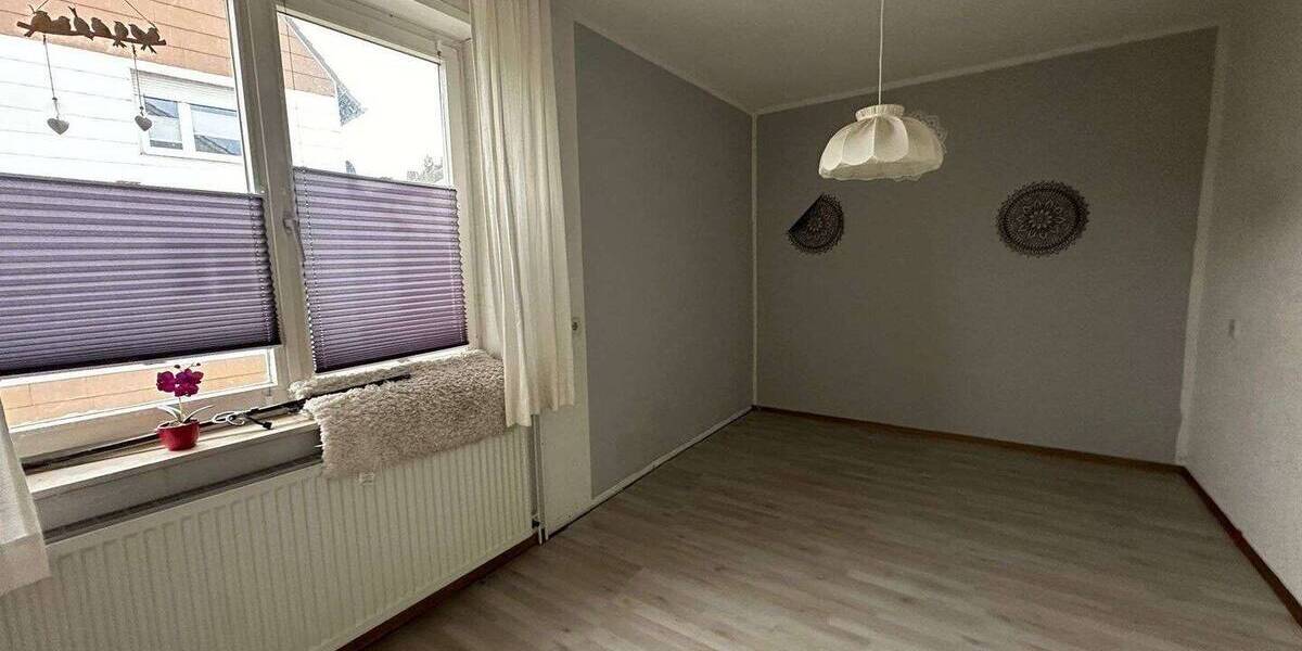 Doppelhaushälfte Philippsthal (Werra) Philippsthal - 7 Zimmer, 150 m&sup2;, 1.200&euro; | Angebot:19453404