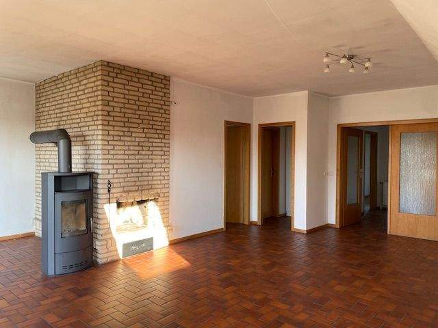 Etagenwohnung Scharnebeck - 3 Zimmer, 100 m&sup2;, 900&euro; | Angebot:25670343