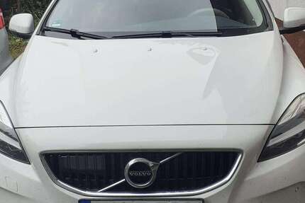 Volvo V40 111.000 km 14.000 &euro; Schotten 63679