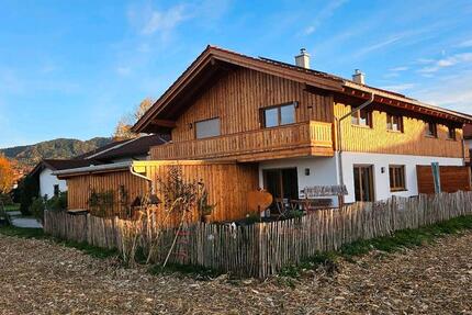 Doppelhaushälfte mit. unverbaubarem Blick ab 01.02.26 frei 4 zimmer