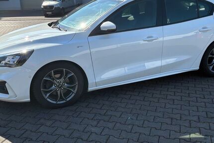 Ford Focus 87.855 km 15.940 &euro; Sinzig 53489