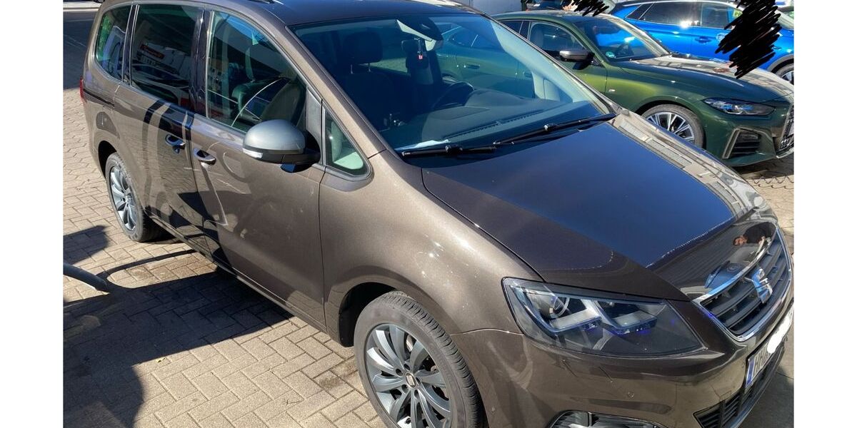 Seat Alhambra 99.000 km 16.900 &euro; Hamburg 22085