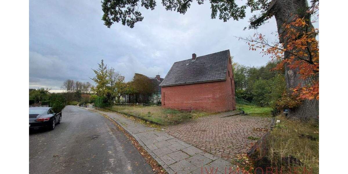 1.303 m² Baugrundstück mit vielseitigem Entwicklungspotenzial für 5 WE in Glinde zimmer