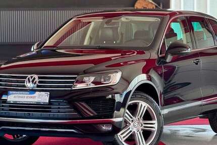 VW Touareg 121.500 km 22.800 € Rückholz 87494