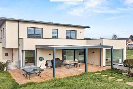 Haus Meßkirch Rengetsweiler - 8 Zimmer, 393 m&sup2;, 1.495.000&euro; | Angebot:25193020