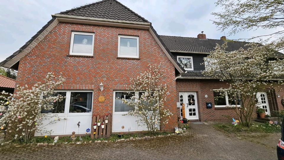 Einfamilienhaus Edewecht - 11 Zimmer, 300 m&sup2;, 465.000&euro; | Angebot:25640645