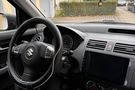Suzuki Swift 194.000 km 2.900 € Langen 63225