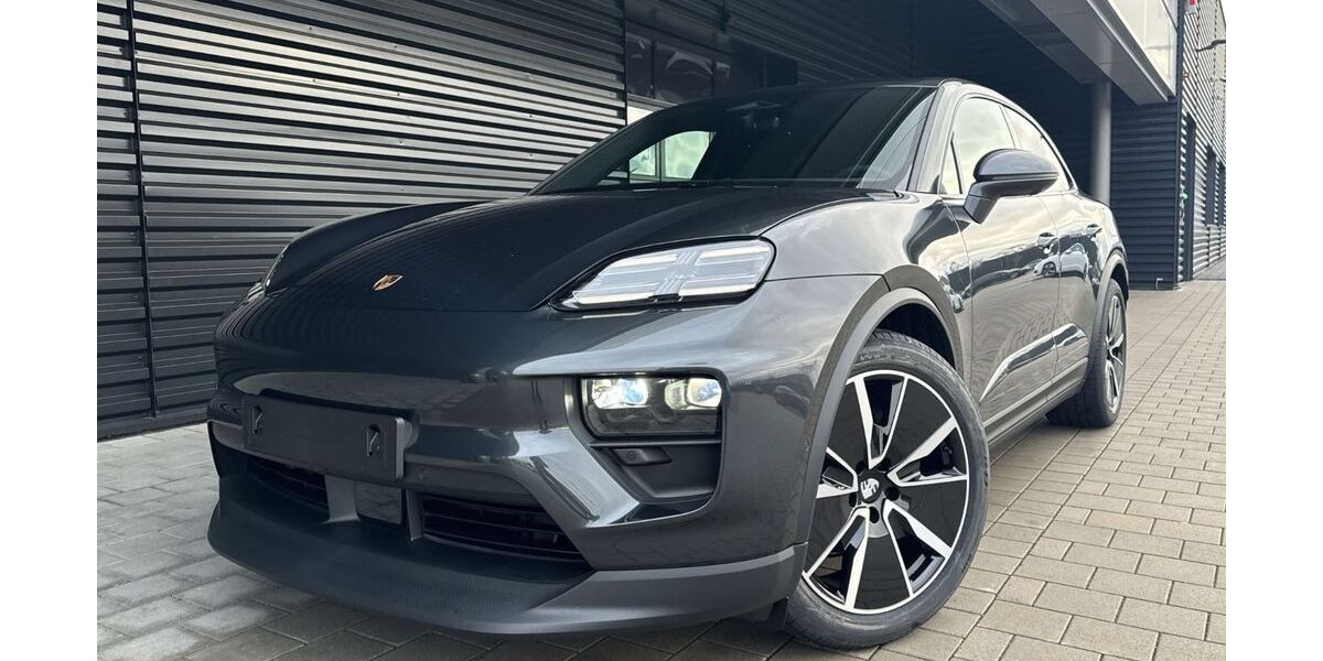 Porsche Macan 16.900 km 79.189 &euro; Ettlingen 76275
