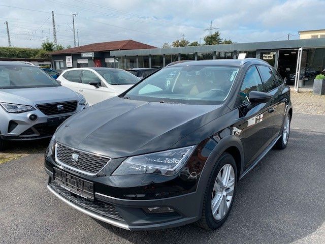 Seat Leon 59.200 km 16.900 € Köln 50677
