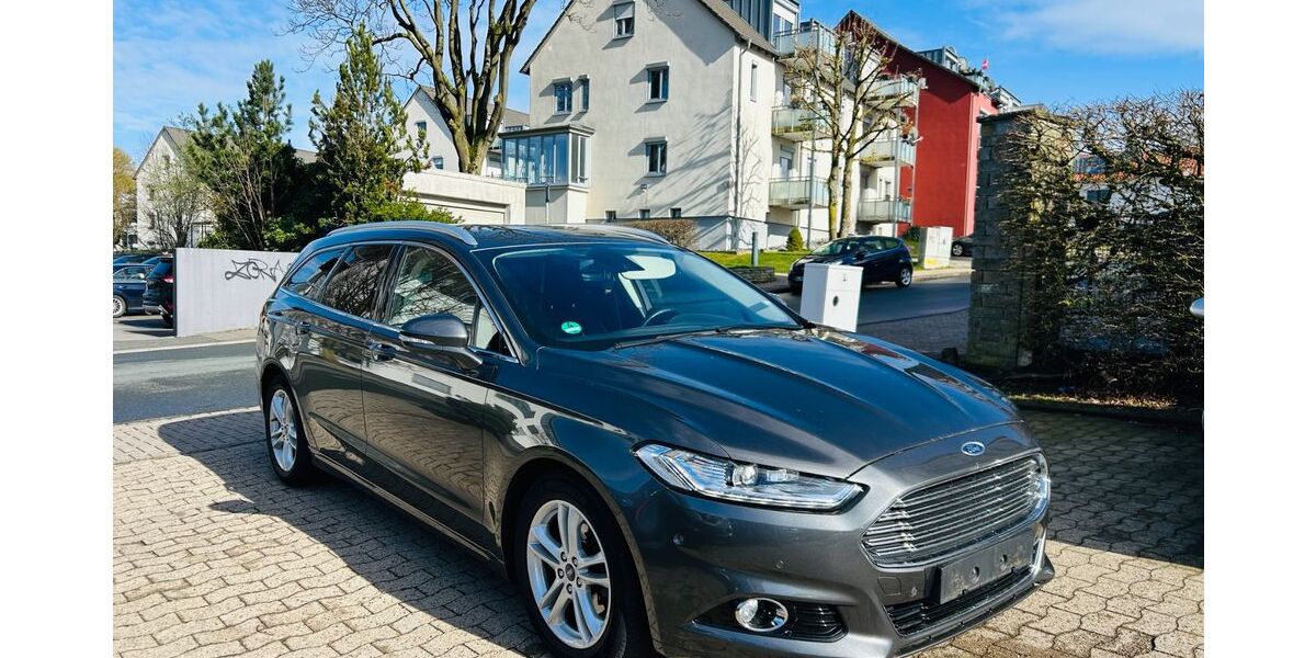 Ford Mondeo 131.000 km 12.700 &euro; Bielefeld 33647