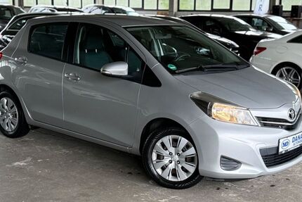 Toyota Yaris 39.000 km 7.799 € Oelde 59302