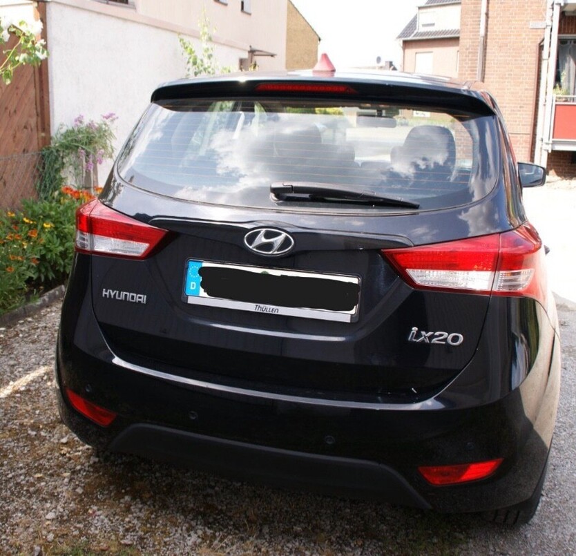 Hyundai IX20 66.000 km 9.990 € Duisburg 47051