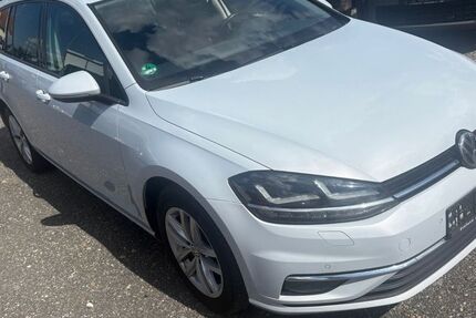 VW Golf 211.558 km 7.490 &euro; Elsterwerda 04910