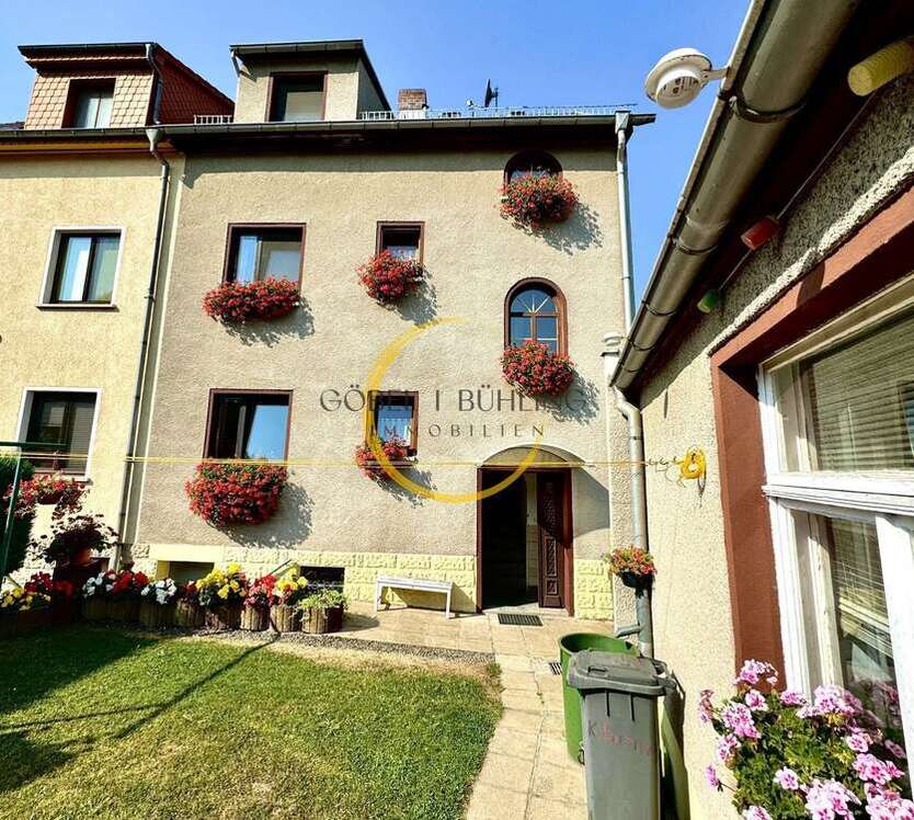 Haus zum Kaufen in Berga-Wünschendorf 95.000 € 124 m²
