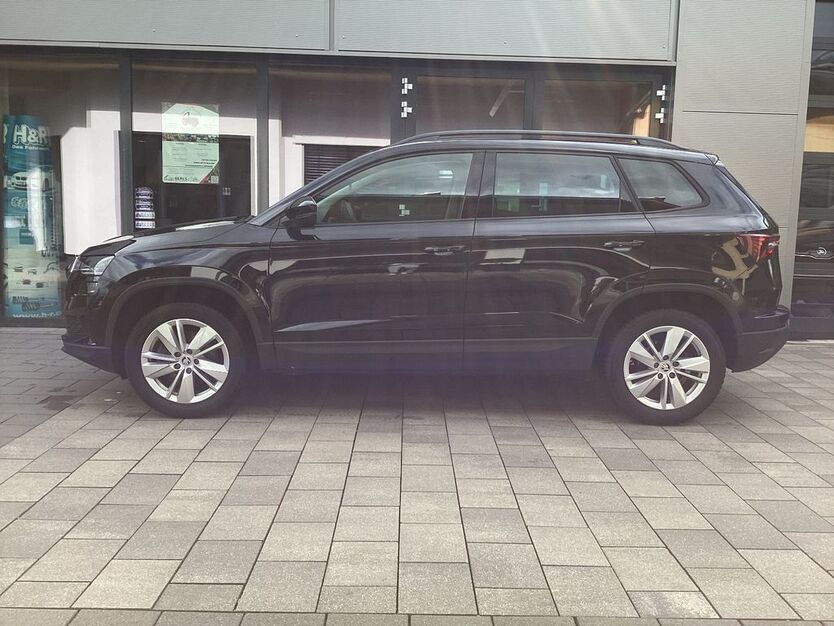 Skoda Karoq 24.855 km 33.950 € Schmallenberg-Niederberndorf 57392