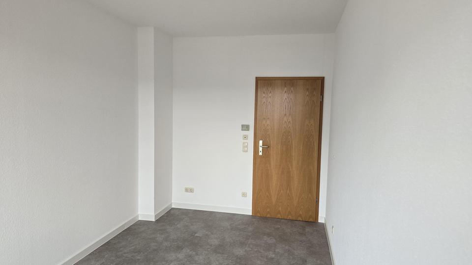 Dachgeschoßwohnung Adorf/Vogtland Vogtland - 3 Zimmer, 89 m&sup2;, 450&euro; | Angebot:24015042
