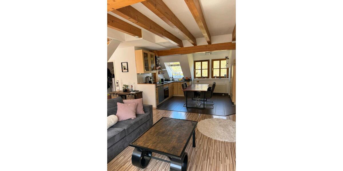 Dachgeschoßwohnung Worpswede - 4 Zimmer, 120 m&sup2;, 1.500&euro; | Angebot:26412622
