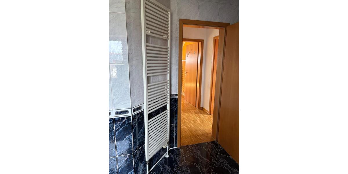 Doppelhaushälfte Bönnigheim - 4 Zimmer, 116 m&sup2;, 1.500&euro; | Angebot:25894769