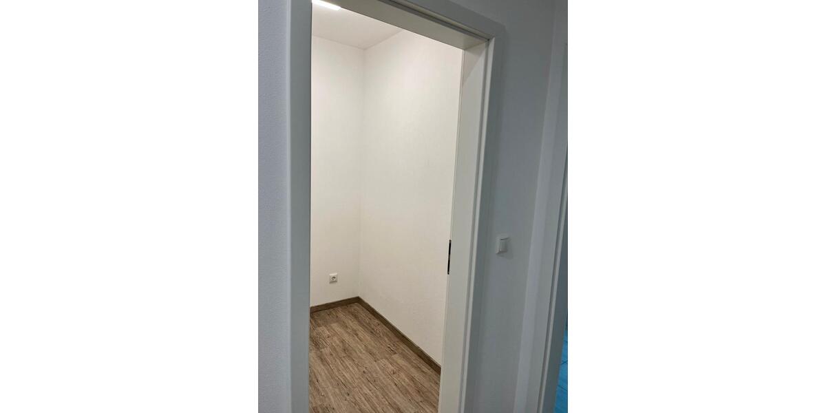 Etagenwohnung Schwandorf - 5 Zimmer, 140 m&sup2;, 1.680&euro; | Angebot:26632555