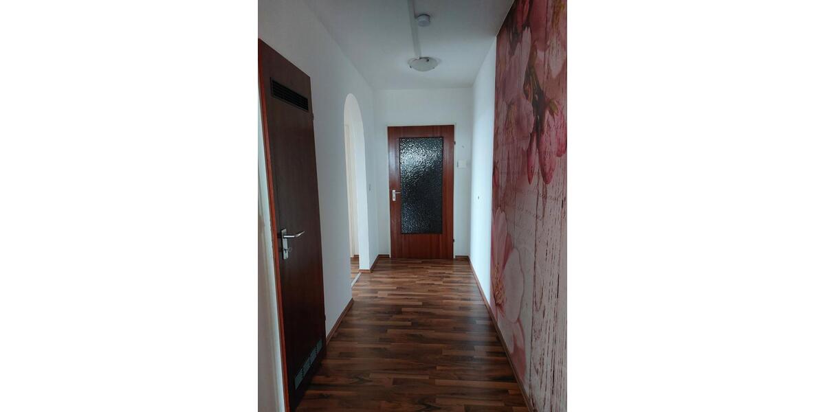 Etagenwohnung Neustadt an der Aisch - 2.5 Zimmer, 67 m&sup2;, 220.000&euro; | Angebot:25992099