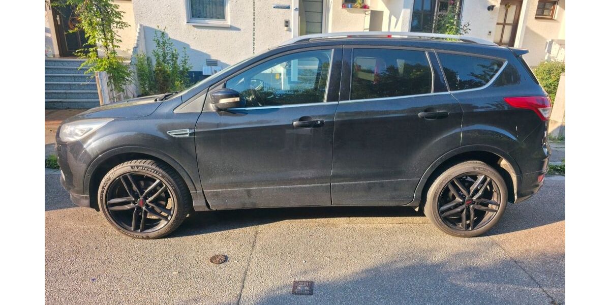 Ford Kuga 210.000 km 6.600 &euro; Obertraubling 93083