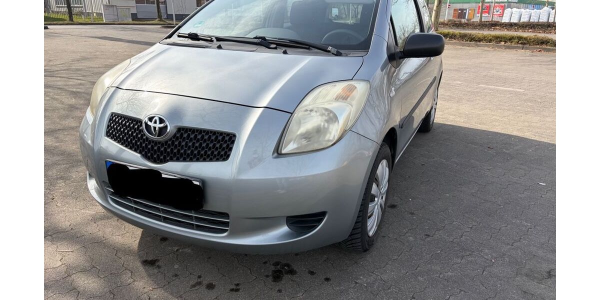 Toyota Yaris 114.600 km 3.000 &euro; Markkleeberg 04416