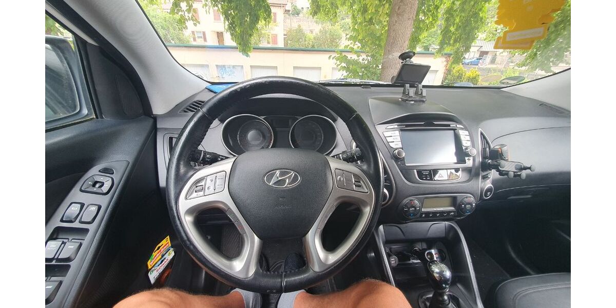 Hyundai ix35 186.600 km 7.700 &euro; Albstadt-Pfeffingen 72459