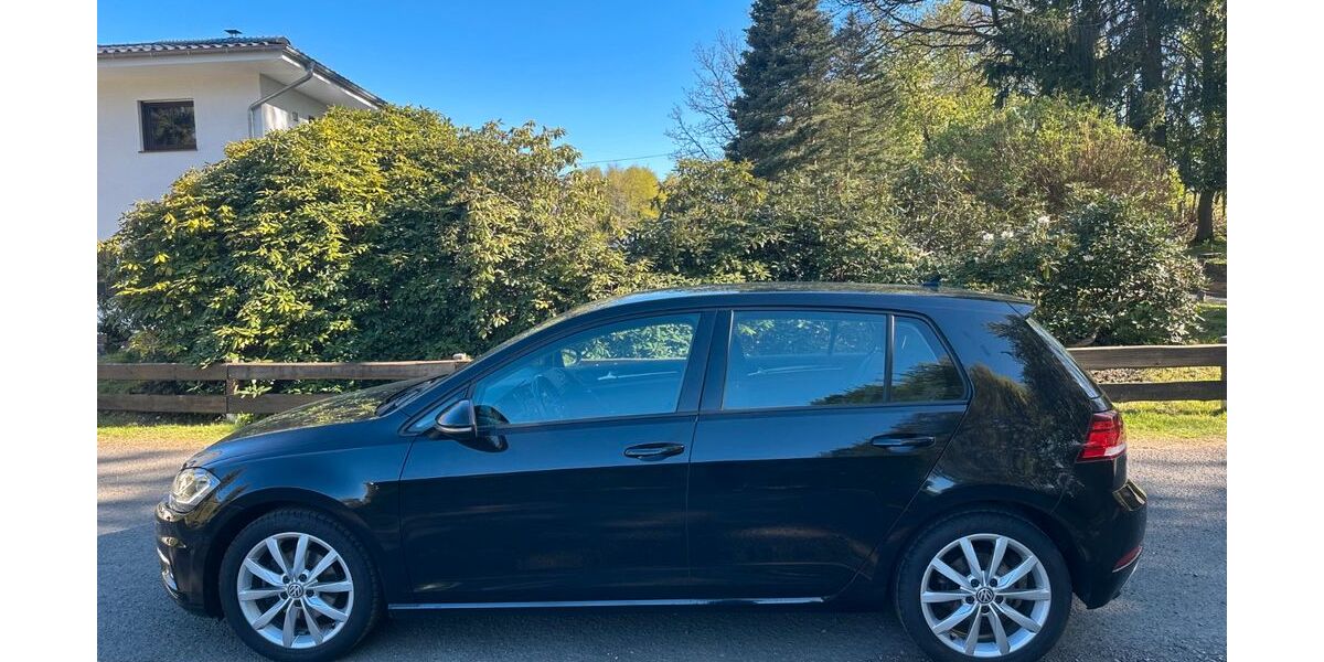 VW Golf 268.000 km 10.900 &euro; Kreuztal 57223