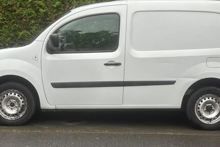 Renault Kangoo 123.400 km 3.700 € Frankfurt 64257