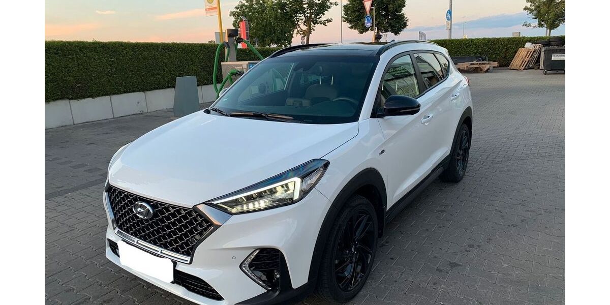 Hyundai TUCSON 111.000 km 20.100 &euro; Stuttgart 70599