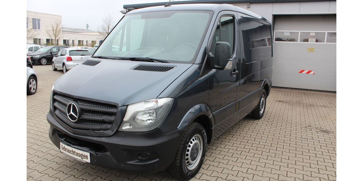 Mercedes-Benz Sprinter 144.000 km 11.900 &euro; Harthofen 85669