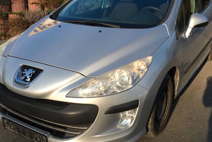 Peugeot 308 157.180 km 995 &euro; Neuensalz - Mechelgrün 08541