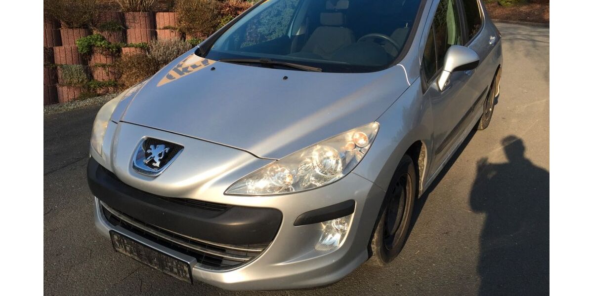 Peugeot 308 157.180 km 995 &euro; Neuensalz - Mechelgrün 08541