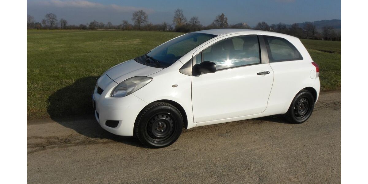 Toyota Yaris 169.000 km 4.500 &euro; Freiburg im Breisgau 79102