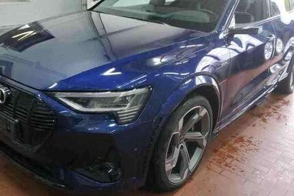 Audi e-tron 58.538 km 37.671 &euro; Amberg 92224