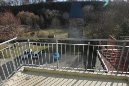 2 Raum DG-Wohnung mit Balkon und Blick ins Grüne. Bad mit Wanne! In Weida! - Wohnung Weida Liebsdorf | Angebot:26347862
