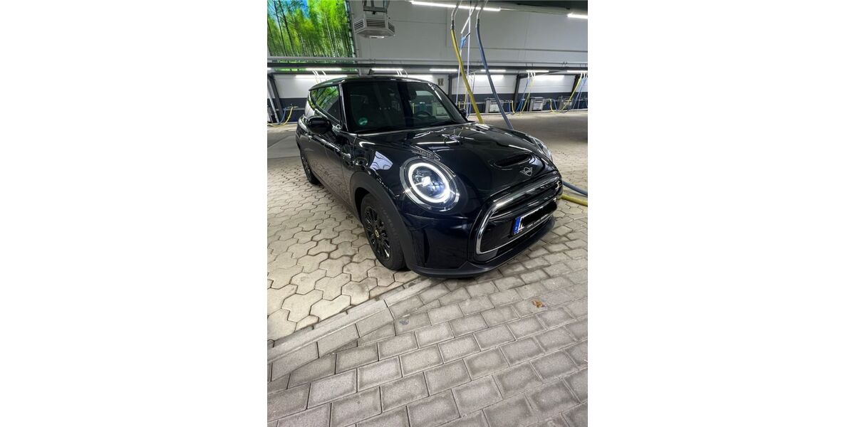 Mini Cooper SE 28.000 km 18.200 € Heidelberg 69120