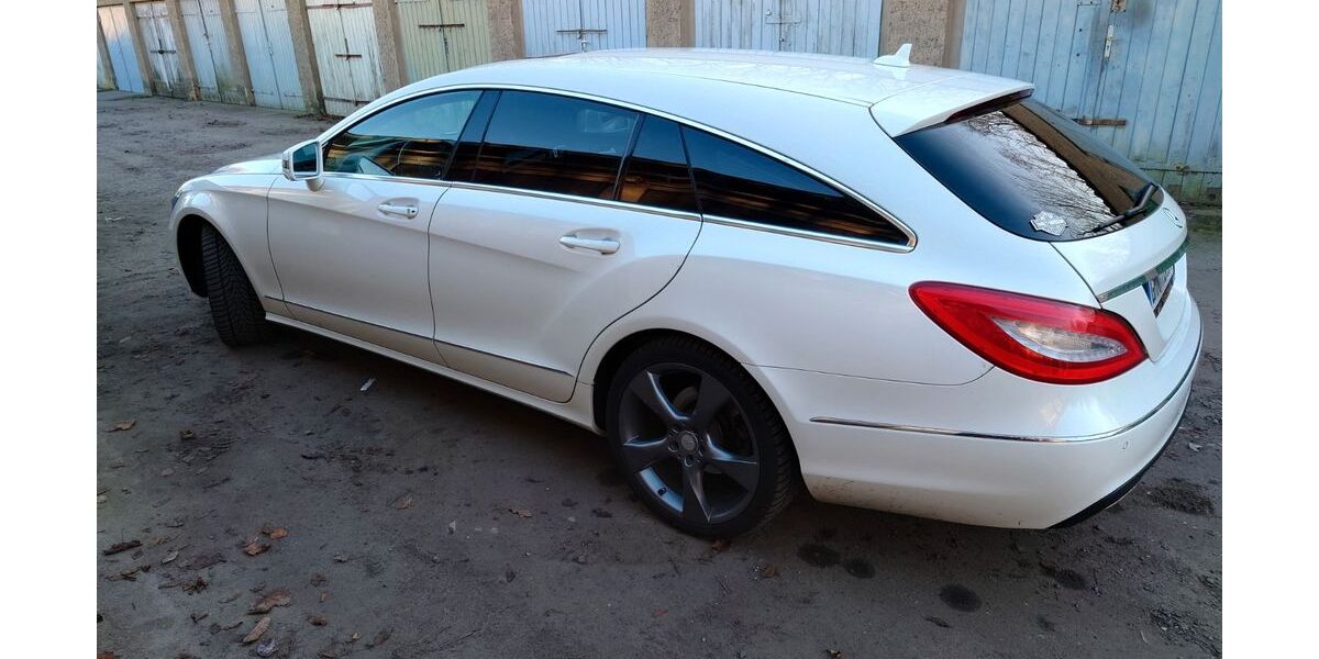 Mercedes-Benz CLS 350 Shooting Brake 315.000 km 15.500 &euro; Griebenow 18516
