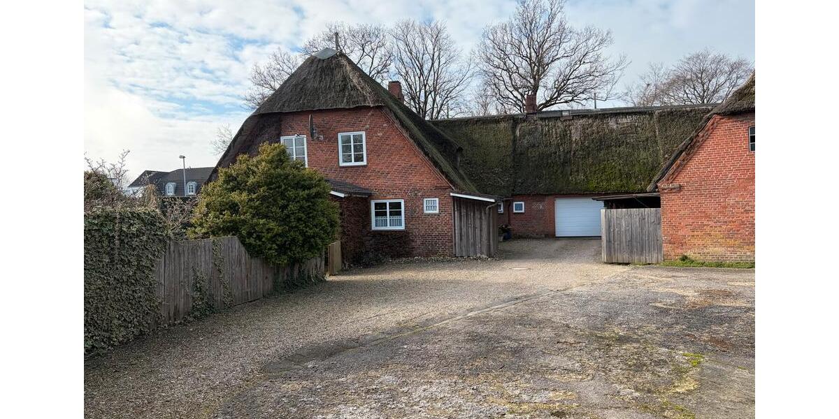 Bauernhaus, Landhaus Süderlügum - 15 Zimmer, 213 m&sup2;, 420.000&euro; | Angebot:25349296