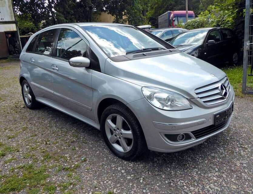 B 200