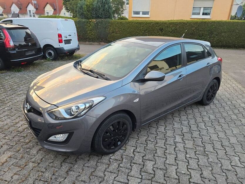 i30