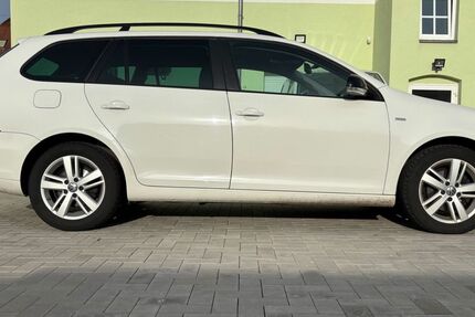 VW Golf 136.347 km 7.500 &euro; Döbeln 04720