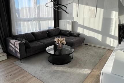 Exklusive 2-Zimmer-Dachgeschosswohnung mit großer Sonnenterrasse zimmer