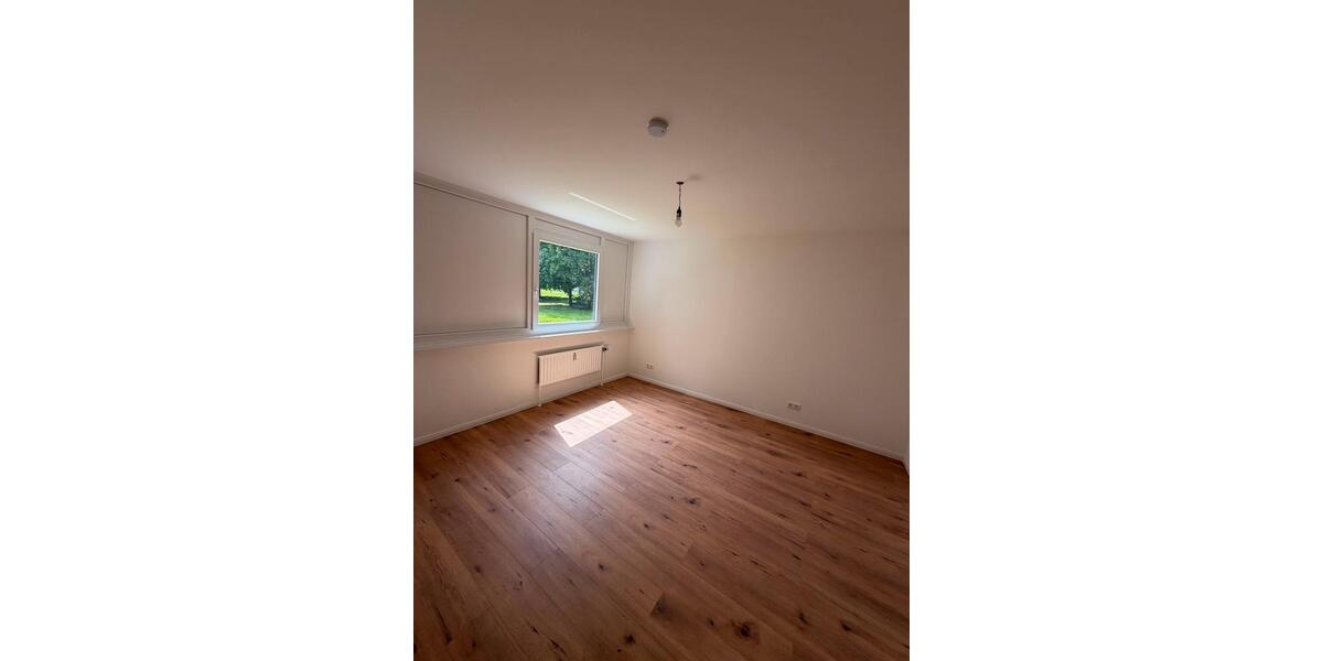 Hochparterre Dortmund Hombruch - 3 Zimmer, 81 m&sup2;, 199.800&euro; | Angebot:26826764