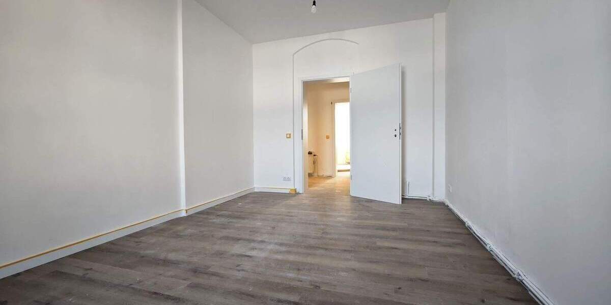 Zimmer Dresden Naußlitz - 4 Zimmer, 109 m&sup2;, 1.205&euro; | Angebot:25728545