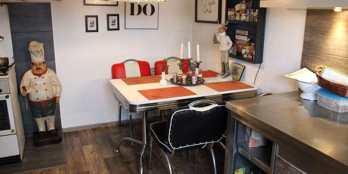 Mehrfamilienhaus, Wohnhaus Weißenfels - 3 Zimmer, 80 m&sup2;, 160.000&euro; | Angebot:25796932